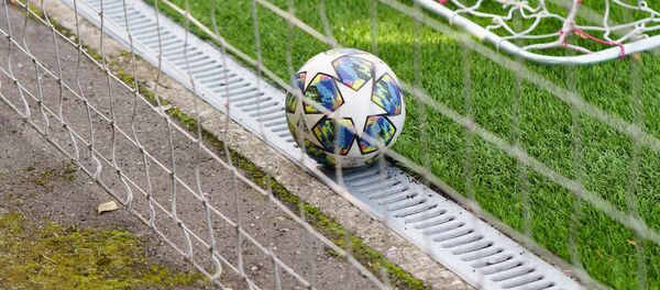 Футбольный матч юношеских сборных Таджикистана и Испании. Онлайн-трансляция - Sputnik Тоҷикистон