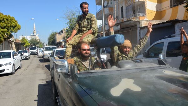 Военные в машине на границе Турции и Сирии - Sputnik Таджикистан