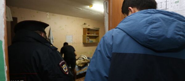 Проверка мигрантов в студенческих общежитиях Проверка мигрантов в студенческих общежитиях - Sputnik Таджикистан