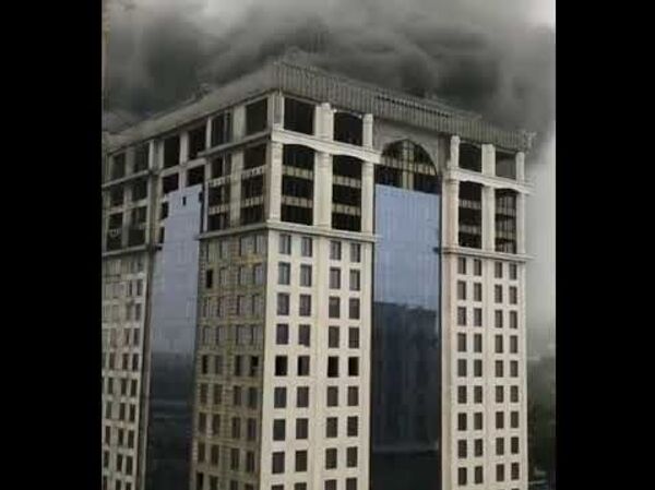 Пожар в центра Душанбе - Sputnik Таджикистан