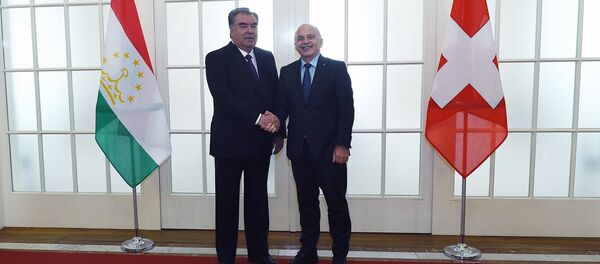 Встреча Эмомали Рахмона с президентом Швейцарской Конфедерации Ули Маурер  - Sputnik Тоҷикистон