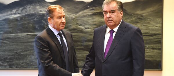 Встреча Эмомали Рахмона с Айваном Глазенбергом Встреча Эмомали Рахмона с Айваном Глазенбергом - Sputnik Тоҷикистон