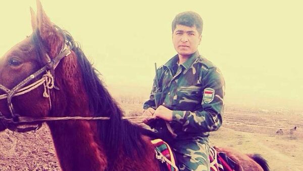 Погибший пограничник  Изатуллои Абубакр - Sputnik Таджикистан