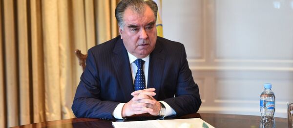 Президент Республики Таджикистан Эмомали Рахмон Президент Республики Таджикистан Эмомали Рахмон - Sputnik Таджикистан