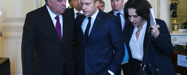 Президент Таджикистана Эмомали Рахмон и президент Франции Эмманюэль Макрон - Sputnik Тоҷикистон