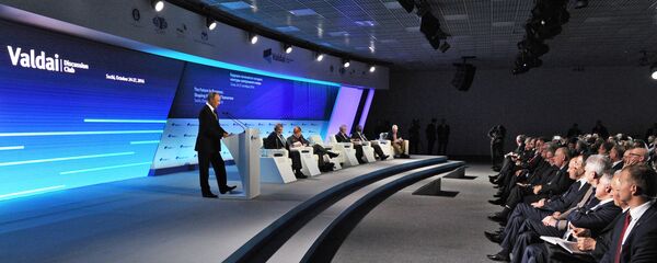 XIII ежегодное заседание Международного дискуссионного клуба Валдай XIII ежегодное заседание Международного дискуссионного клуба Валдай - Sputnik Таджикистан