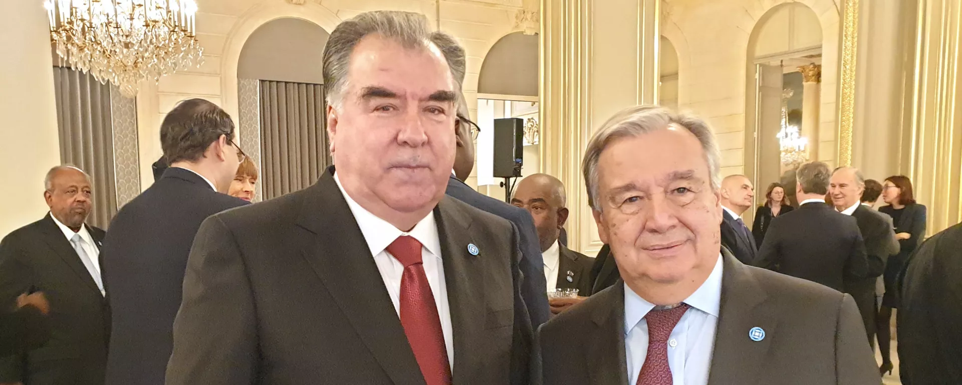 Президент Республики Таджикистан Эмомали Рахмон и генеральный секретарь ООН Антониу Гутерриш - Sputnik Тоҷикистон, 1920, 19.06.2021