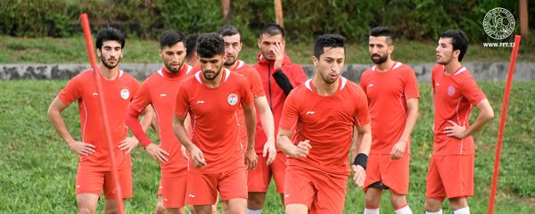 Национальная сборная Таджикистана провела заключительную тренировку в Куала-Лумпуре - Sputnik Тоҷикистон