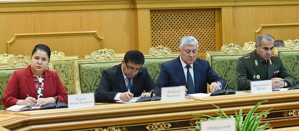 Ҷаласаи Шӯрои амнияти Тоҷикистон Ҷаласаи Шӯрои амнияти Тоҷикистон - Sputnik Тоҷикистон