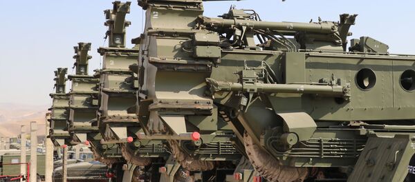 Расчеты зенитных ракетных систем С-300 Расчеты зенитных ракетных систем С-300 - Sputnik Таджикистан