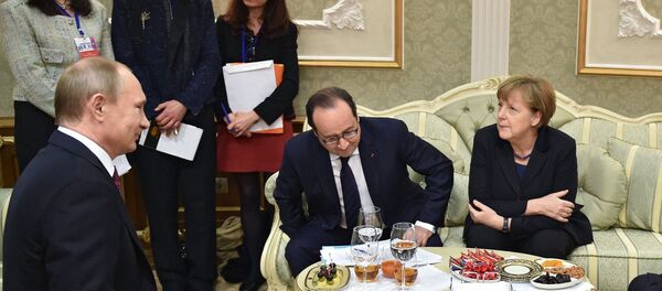 Переговоры лидеров на России, Германии, Франции и Украины в Минске - Sputnik Таджикистан