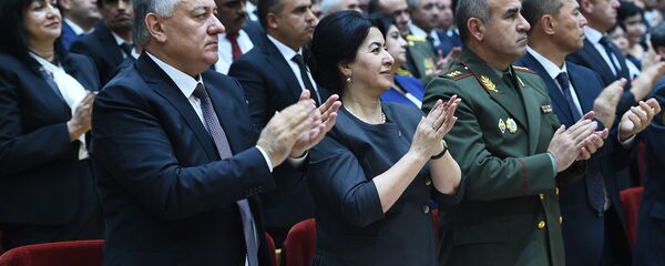 Председатель Верховного суда Таджикистана Шермухаммад Шохиён и председатель Высшего экономического суда Республики Таджикистан Каландарзода Мавлуда Саттори - Sputnik Тоҷикистон