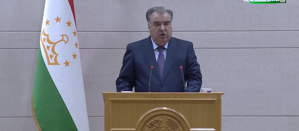 Президент Эмомали Рахмон выразил обеспокоенность высоким уровнем коррупции в судебных органах Президент Эмомали Рахмон выразил обеспокоенность высоким уровнем коррупции в судебных органах - Sputnik Таджикистан