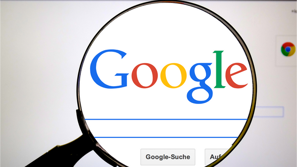 Логотип компании Google, архивное фото  - Sputnik Тоҷикистон