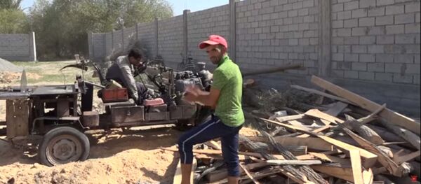 Изобретатель Рахмон Абдухалимов Изобретатель Рахмон Абдухалимов - Sputnik Таджикистан