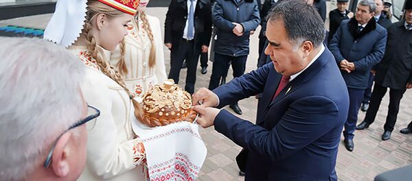 Официальный визит главы Согдийской области в Беларусь Официальный визит главы Согдийской области в Беларусь - Sputnik Таджикистан