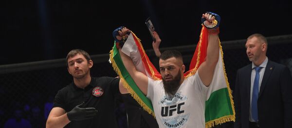 Боец Файзи Тобатов из Таджикистана Боец Файзи Тобатов из Таджикистана - Sputnik Таджикистан