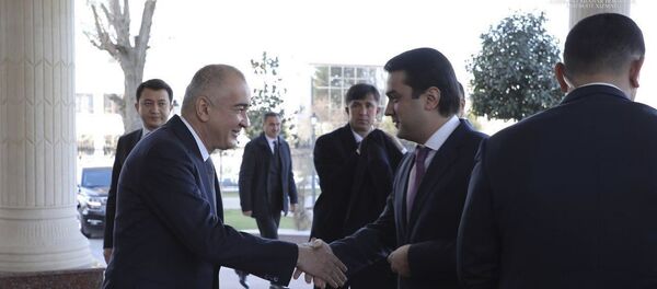 Рустам Эмомали в Ташкенте - Sputnik Тоҷикистон