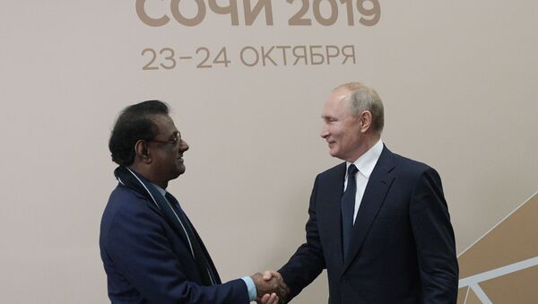 Президент РФ В. Путин принял участие в работе форума Россия - Африка - Sputnik Таджикистан