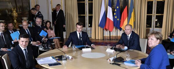 Рабочий визит президента РФ В. Путина во Францию Рабочий визит президента РФ В. Путина во Францию - Sputnik Тоҷикистон