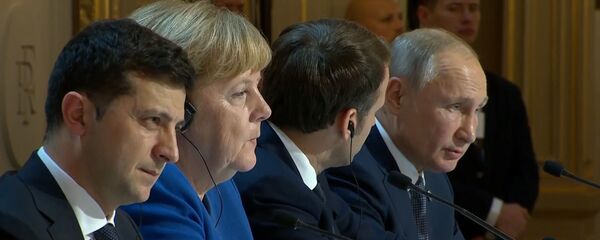 Путин дар бораи гарм шудани муносибатҳои Русия ва Украина - YouTube - Sputnik Тоҷикистон