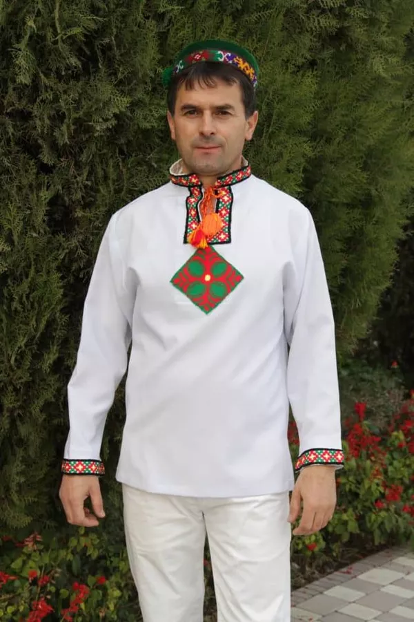 Шуҳрат Сайнаков дар бораи ташкили гурӯҳ, гурезагӣ, танзими тӯйҳо ва овозхонони қалбакӣ Шуҳрат Сайнаков дар бораи ташкили гурӯҳ, гурезагӣ, танзими тӯйҳо ва овозхонони қалбакӣ - Sputnik Тоҷикистон