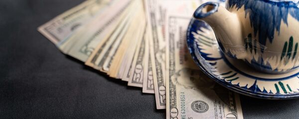 Доллары и чайник Доллары и чайник - Sputnik Тоҷикистон