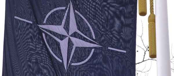 Барҳамхӯрии НАТО: оё Иттиҳоди Аврупо метавонад ваҳдатро нигоҳ дорад - YouTube - Sputnik Тоҷикистон