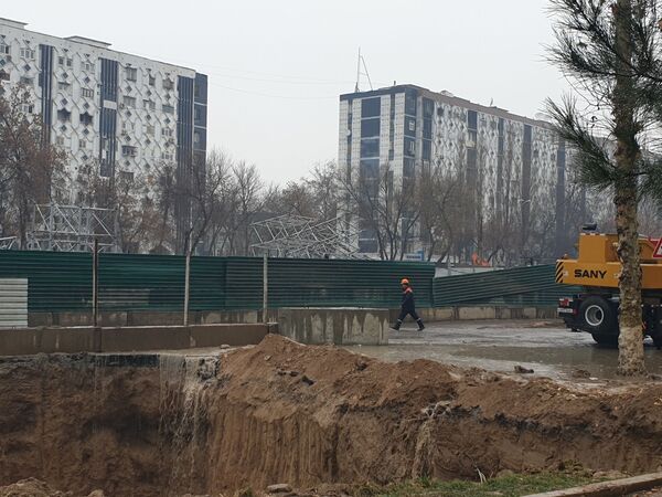 В Ташкенте обрушилась часть строящейся линии метро В Ташкенте обрушилась часть строящейся линии метро - Sputnik Таджикистан