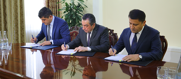 Подписание соглашения между Авеста Групп Таджикистьана и “Artel Engineering and Management”  Узбекистан о строительстве совместного предприятия - Sputnik Тоҷикистон