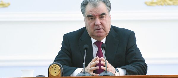 Президент Республики Таджикистан Эмомали Рахмон Президент Республики Таджикистан Эмомали Рахмон - Sputnik Тоҷикистон