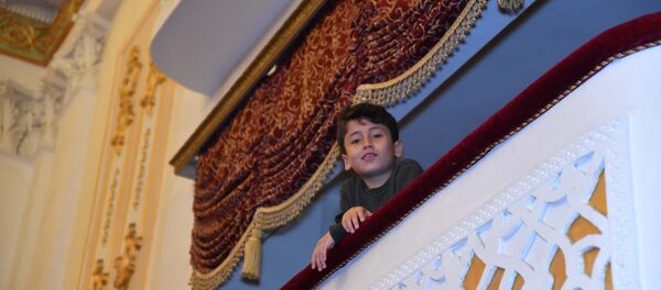 Новогодний концерт в Театре оперы и балета Новогодний концерт в Театре оперы и балета - Sputnik Таджикистан