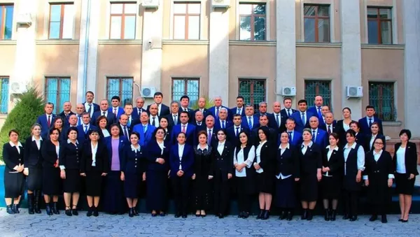Рустами Эмомалӣ, шаҳрдори Душанбе ва вакилони Маҷлиси вакилони халқи шаҳри Душанбе, даъвати панҷум - Sputnik Тоҷикистон