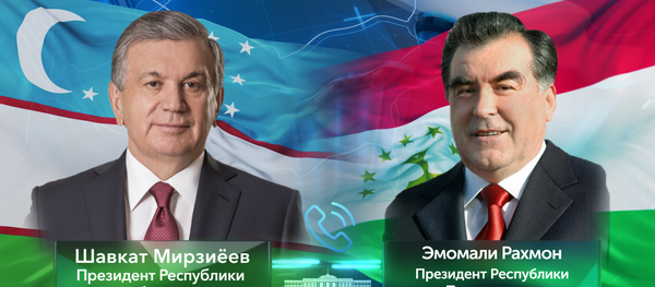 Шавкат Мирзиёев, раисиҷумҳури Узбакистон ва Эмомалӣ Раҳмон, раисиҷумҳури Тоҷикистон Шавкат Мирзиёев, раисиҷумҳури Узбакистон ва Эмомалӣ Раҳмон, раисиҷумҳури Тоҷикистон - Sputnik Тоҷикистон