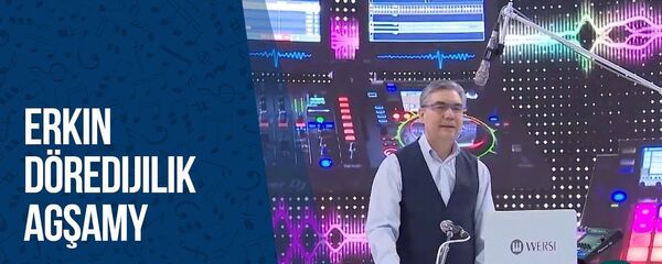 Гурбангулы Бердымухамедов провел новогодний праздник в роли диджея - Sputnik Тоҷикистон