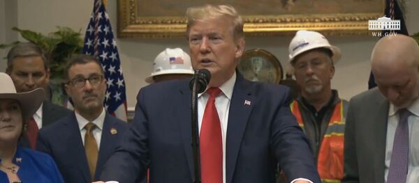 Эрон суқути Boeing-и Украинаро бар асари зарбаи мушакӣ рад кард - YouTube - Sputnik Тоҷикистон