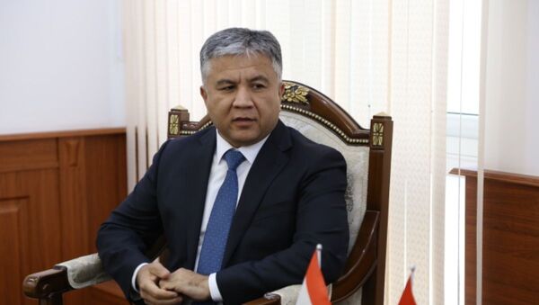 Посол Таджикистана в Кыргызстане Сухроб Ходжа Олимзода - Sputnik Тоҷикистон