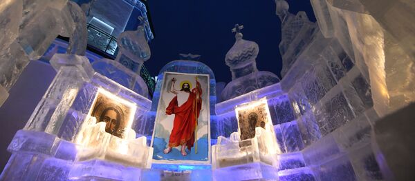 Строительство ледового городка в Раифском монастыре - Sputnik Тоҷикистон