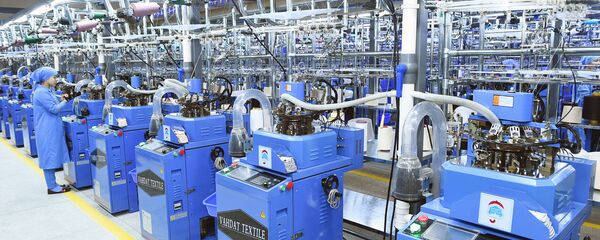 Предприятие Вахдат по производству носков в Таджикистане - Sputnik Тоҷикистон