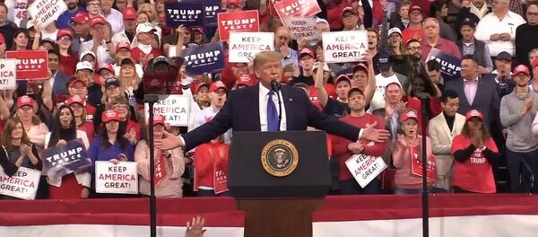 Хушҳолии Трамп аз тазоҳурот дар Эрон - Sputnik Тоҷикистон