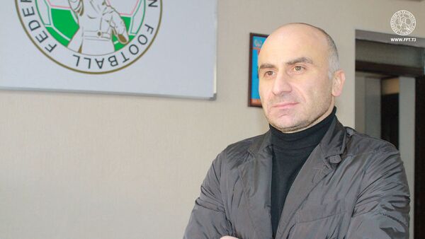 Новый главный тренер национальной сборной Таджикистана по футзалу Александр Дзабирадзе - Sputnik Таджикистан