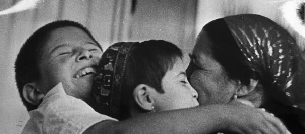 Большая семья Большая семья - Sputnik Таджикистан