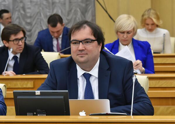 Министр цифрового развития Максут Шадаев - Sputnik Таджикистан
