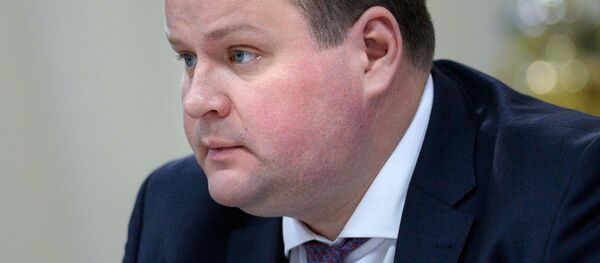 Заместитель министра финансов РФ Антон Котяков на заседании Совета при президенте по развитию физической культуры и спорта Заместитель министра финансов РФ Антон Котяков на заседании Совета при президенте по развитию физической культуры и спорта - Sputnik Тоҷикистон