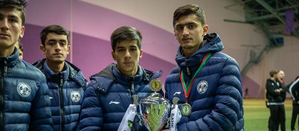 Юношеская сборная Таджикистана взяла серебро на Кубке развития-2020 - Sputnik Таджикистан