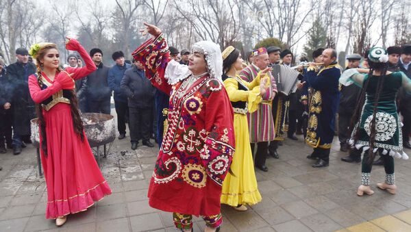 В Таджикистане отмечают древний праздник Сада - Sputnik Таджикистан