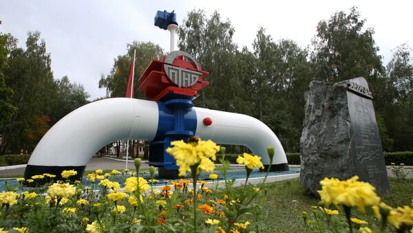 Нефтеперерабатывающий завод и нефтепровод Дружба - Sputnik Таджикистан