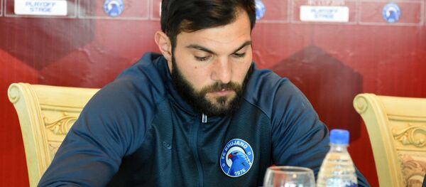 Экс-вратарь ФК Худжанд Давид Купатадзе Экс-вратарь ФК Худжанд Давид Купатадзе - Sputnik Таджикистан