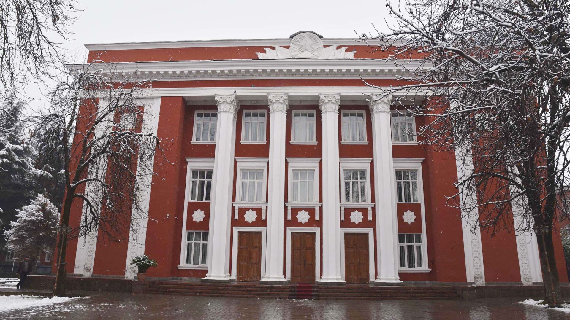 Здание парламента Республики Таджикистан - Sputnik Таджикистан, 1920, 10.11.2023