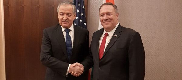 Министр иностранных дел Республики Таджикистан г-на Сироджиддин Мухриддин и Государственный Секретарь США Майк Помпео - Sputnik Тоҷикистон